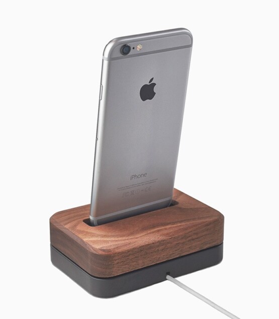 iPhone dock - Image 2